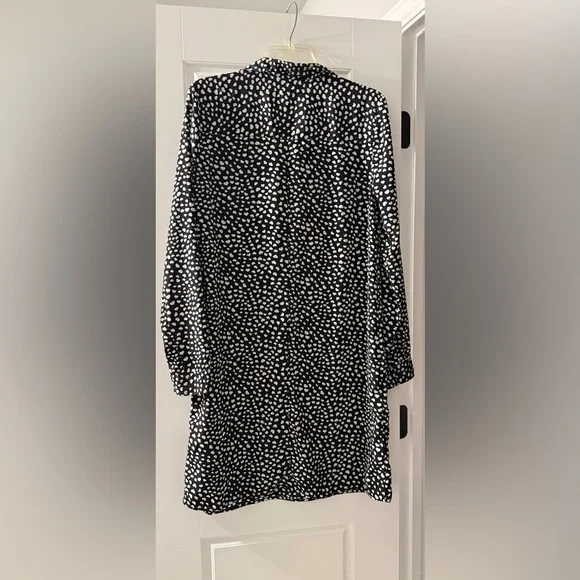 Old Navy Black and White Heart Print Dress - Picture 2 of 4